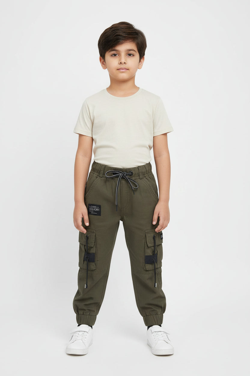 Green cargo pants with multiple pockets